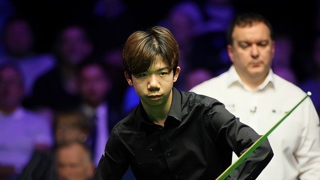 戏剧性的一 戏剧性的一